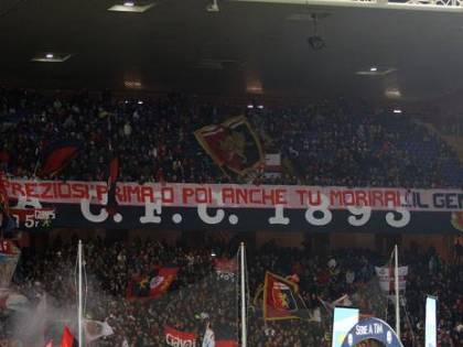 Ultras Genoa, striscione choc contro Preziosi: "Anche tu morirai"