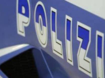 Famiglia nigeriana sfrattata a Torino: 4 agenti feriti