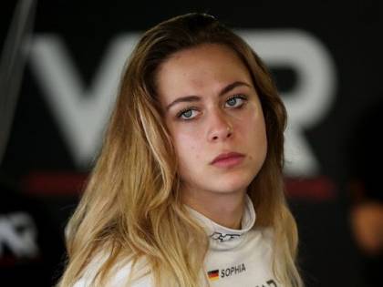 Formula 3, Sophia Floersch promette: ''Tornerò a correre''