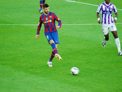 Piqué guida senza patente: maxi multa di 48mila euro