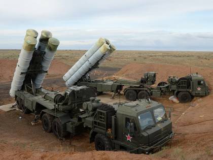 Gli Stati Uniti avvertono Erdogan: "Con gli S-400, gravi conseguenze”