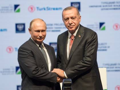 Putin incontra Erdogan: sul tavolo Siria e gas