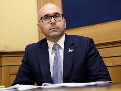Fango de L'Espresso sulla Lega. Il Carroccio: "Falsità"