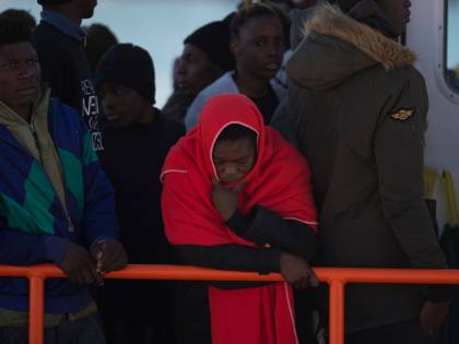 Migranti, lo certifica Cottarelli: Salvini risparmia 1 miliardo