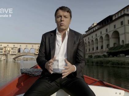 Impacciato e gesticolante Renzi si fa del male in tv