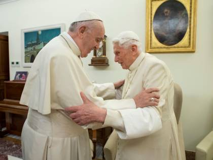 Papa Benedetto parlerà ancora. Ecco la strategia di Ratzinger