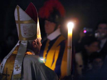 Ratzinger: "Il celibato è indispensabile, non posso tacere"