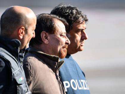 Battisti, la vedova dell'agente Dionisi: "Ora prendete tutti i latitanti"
