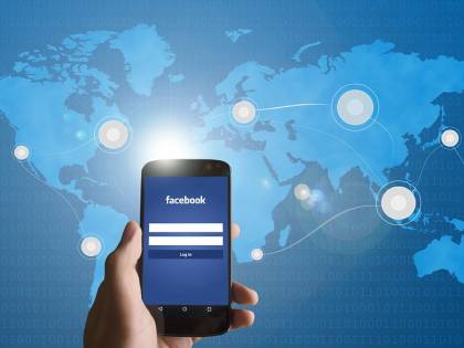 Troppo Facebook al lavoro, il licenziamento è giusto. Lo dice la Cassazione