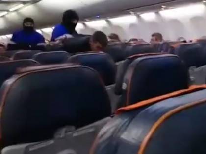 Russia, aereo supersonico si schianta
