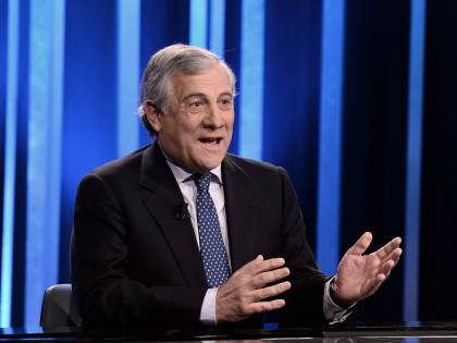 Tajani: "Se dicono no alla Tav, Forza Italia chiederà referendum"