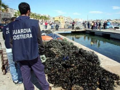 Cozze contaminate dalla salmonella: è allarme a Napoli