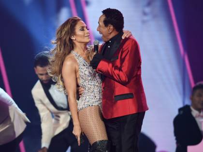 Jennifer Lopez infiamma i Grammy 2019: foto