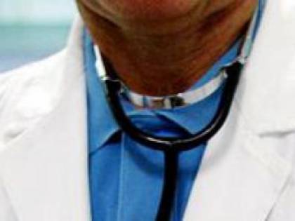 Le stupra dopo averle ipnotizzate. Medico condannato per abusi su quattro pazienti
