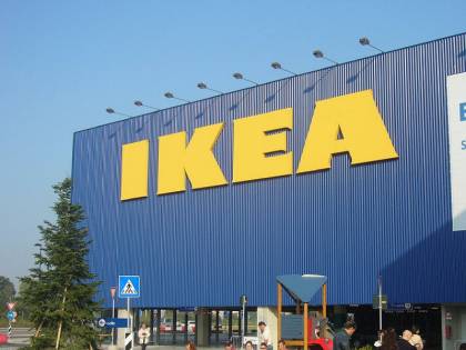 Ikea ritira il bavaglino per rischio soffocamento