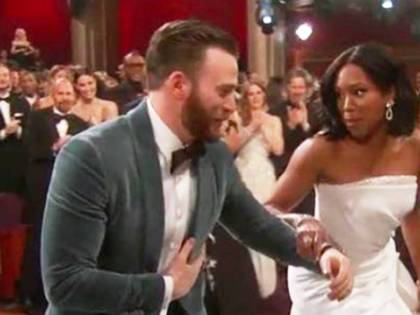 Chris Evans "Prince charming" della serata degli Oscar