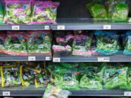 Insalata in busta: cosa si nasconde dentro? La ricerca italiana