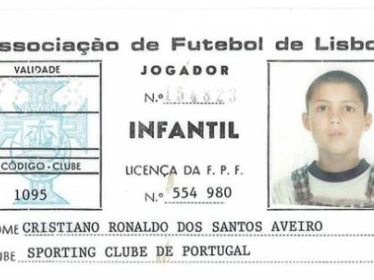 La foto di CR7 a 12 anni e lo sfottò al Real: "Chi ha bisogno di lui?"