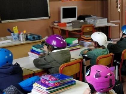 "Avvisati tardi e non consultati". L'ira dei sindaci sulle scuole chiuse