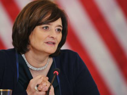 Cherie Blair sulle donne africane: "Per molte di loro la prima esperienza sessuale è lo stupro"