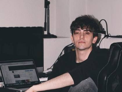 Michele Bravi torna sul palco dopo l’incidente: "La vita mi ha insegnato a immaginare"