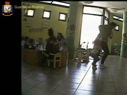 Cernobbio,maestra maltrattava i bambini in un asilo nido: arrestata