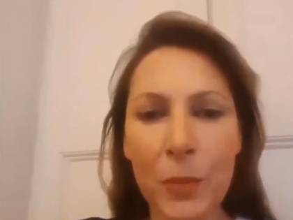 "Basta con la Troika e la Perestroika". La gaffe della grillina candidata alle Europee