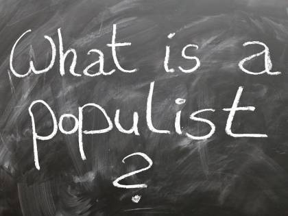Gli slogan antipopulisti sono i migliori amici dei populisti moderni