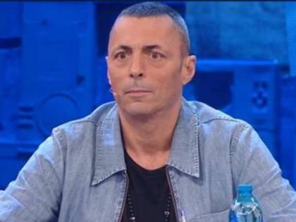 Amici, Pio e Amedeo prendono in giro Alex Britti. Ma lui non la prende bene