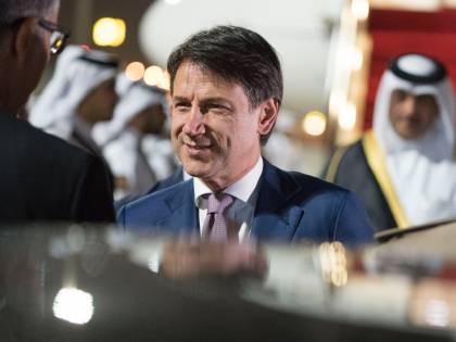 Conte blinda l'asse con il Qatar. Ma i rischi per l'Italia sono molti