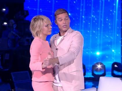 Ricky Martin attende il quarto figlio da una madre surrogata: "Sono in dolce attesa"