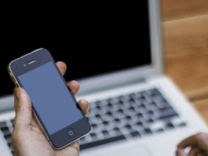 Brindisi, acquisti online a sua insaputa: era il nipote