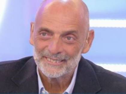 Isola, Paolo Brosio come Enzo Paolo Turchi: "Avevo le fiamme al sedere"