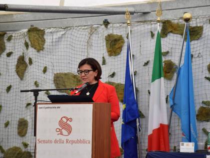 Lite tra Lega e Trenta: "Corridoi umanitari? Pensi alle forze armate"