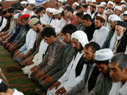 Bologna, festa islamica tenuta in parrocchia perché fuori piove