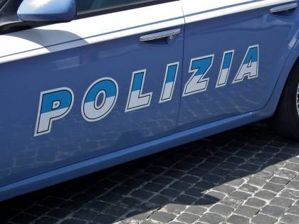 Pregiudicato si schianta in moto mentre scappa dalla polizia