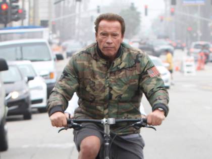 Arnold Schwarzenegger orgoglioso per la laurea del figlio