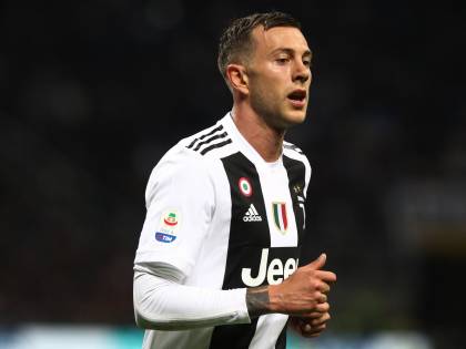 Bernardeschi al veleno: "Razzismo e discriminazione uccidono più del coronavirus"