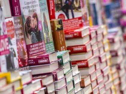 Vendita on line e magazzino per salvare i piccoli librai