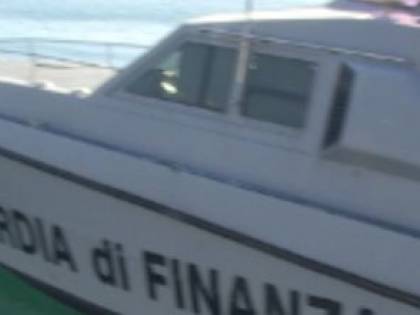 Maxi sequestro di droga al largo del Salento