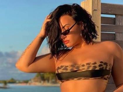 Demi Lovato in bikini: "Ho la cellulite e ne vado fiera"
