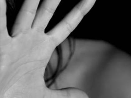 "Ti sciolgo nell'acido". Botte, minacce e revenge porn alla ex
