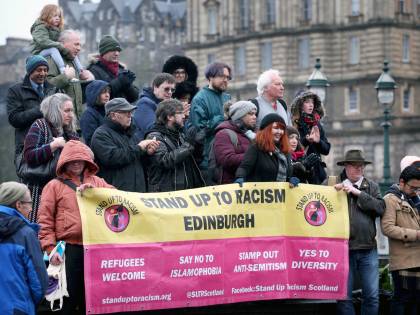 Adesso in Gran Bretagna vogliono fare una legge per colpire l'islamofobia