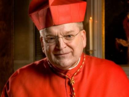Il cardinal Burke sul patriottismo: "Dio è contro un governo globale"