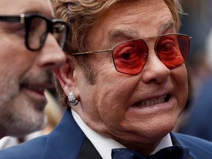 Elton John, indirizzo pubblicato per errore: gaffe del governo britannico