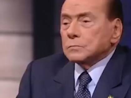 Berlusconi contro Floris: "Io non posso accettare che lei mi interrompa"