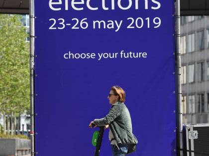 Elezioni europee: lascia il leader dei Repubblicani francesi