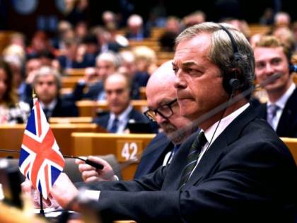 Possono piacere o no, ma sovranisti e populisti non sono delinquenti