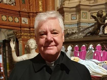 Ora il cardinale difende Salvini: "Chiesa è troppo politicizzata"