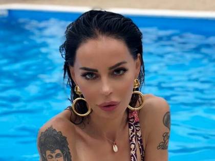 Nina Moric dopo aver riavuto il figlio Carlos: "Bibbiano è la punta dell'iceberg di una condizione diffusa"